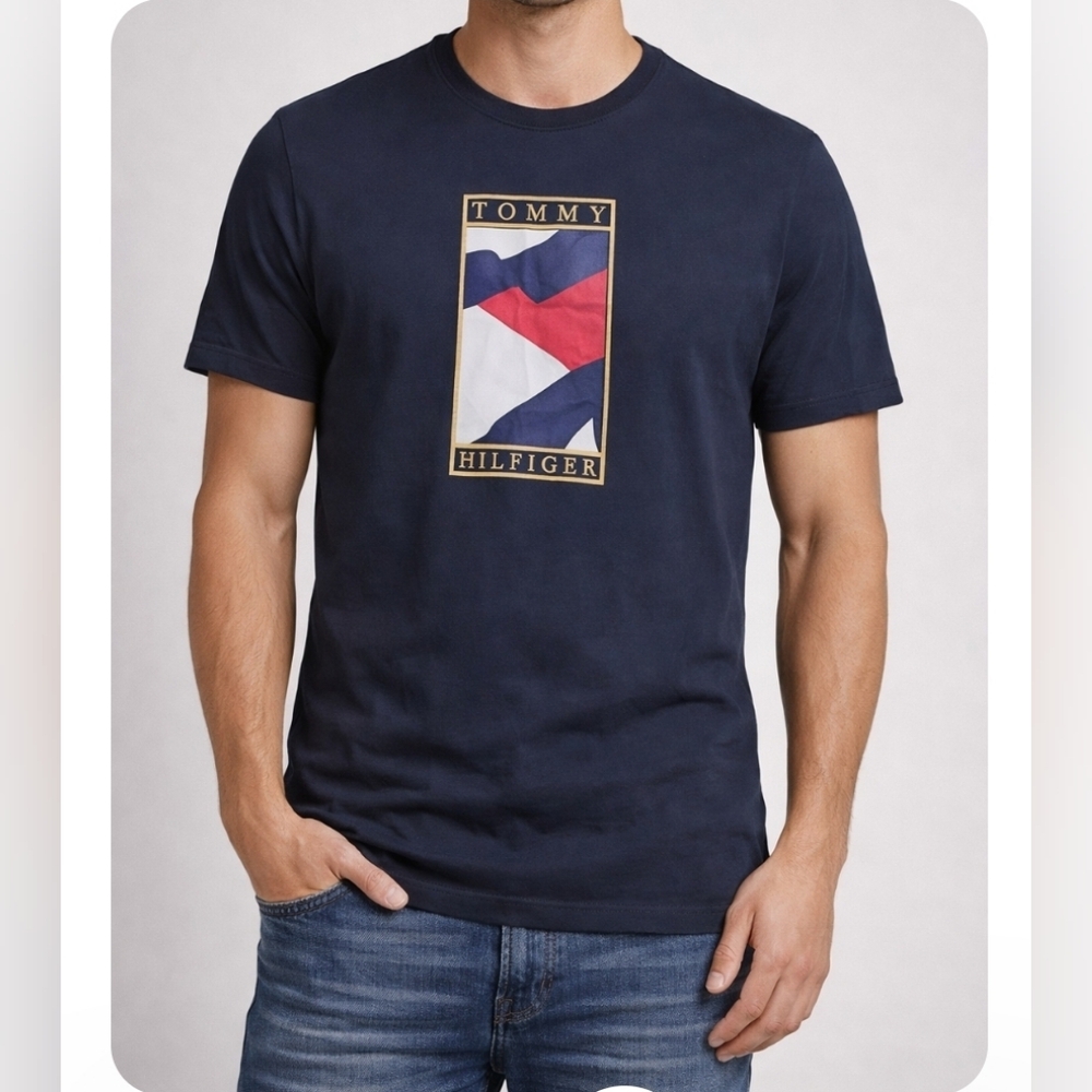 3/$20🎉 Tommy Hilfiger Logo T-Shirt Men’s Large Navy Blue Short Sleeve Tee